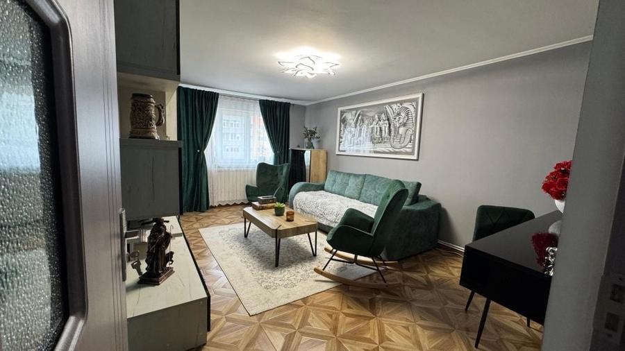 Apartament cu 2 camere decomandat în Petros
