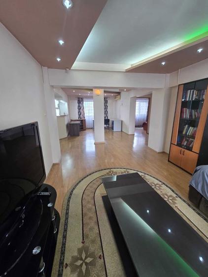 Proprietar inchiriez 4 camere Mosilor - 8