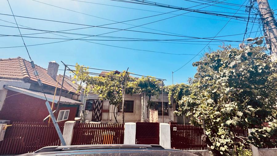 Casa de vanzare - zona Coiciu - 1