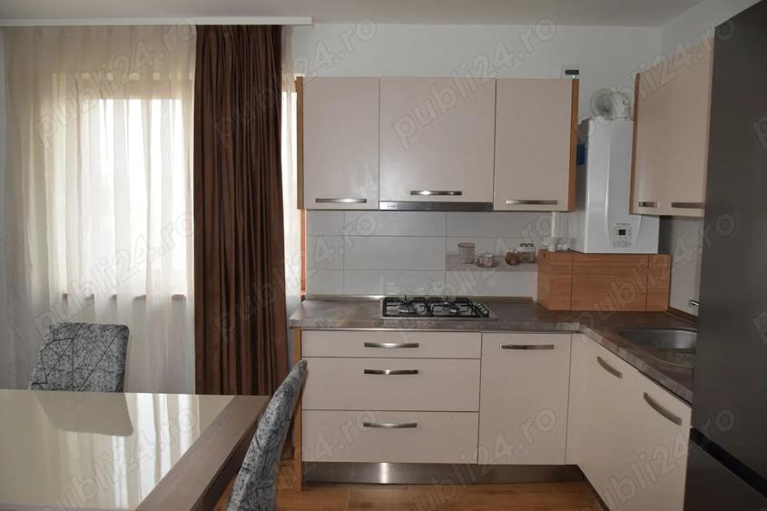 De inchiriat apartament nou 3 camere decomandat,zona Lacul Rosu,Oradea - 8