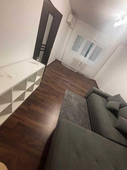 Apartament cu 2 camere decomandat în Basarabia