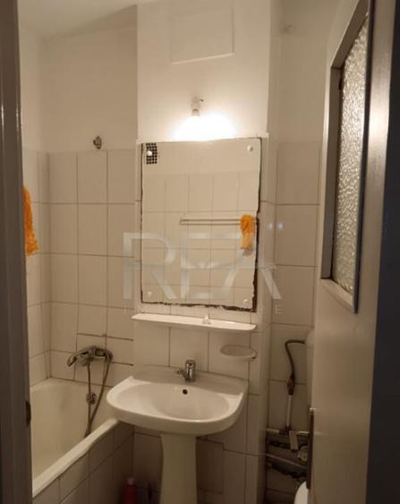 3 camere, Titan, decomandat, metrou, anvelopat - 2