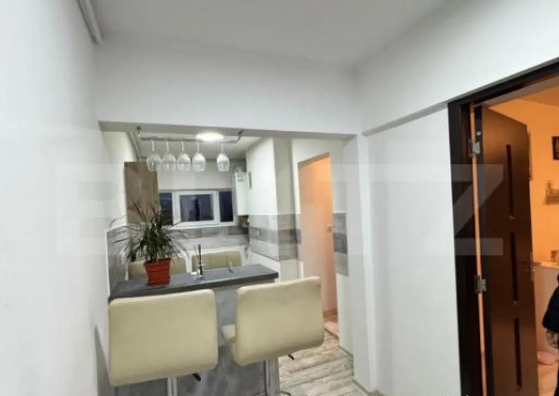 Apartament 2 camere decomandat, 46mp, zona Poli 2 - 4