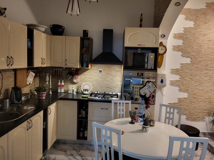 De inchiriat vila Bulevardul Ferdinand - 42