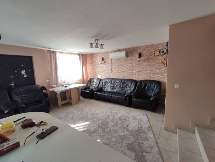 Casă frumoasă de vânzare în Petrachioaia - zonă centrală lângă lac - 4