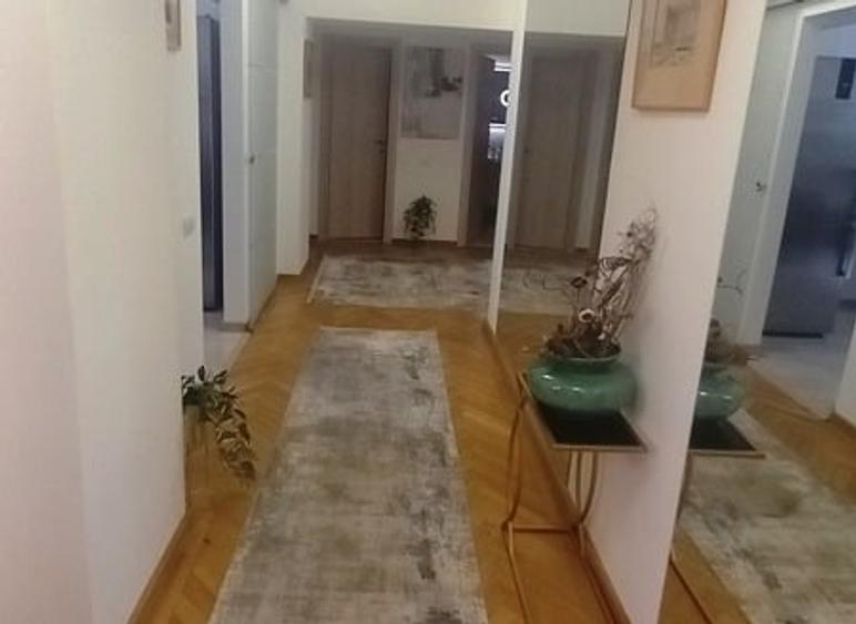 Magheru(Scala) 3 camere mobilat si utilat,imobil1980 - 2