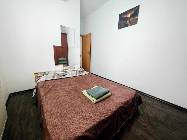Apartament cu 4 camere decomandat în Central
