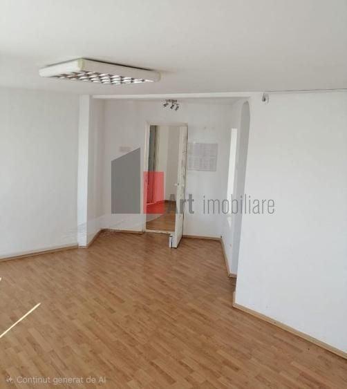 Birou, de 100 mp, în Moșilor