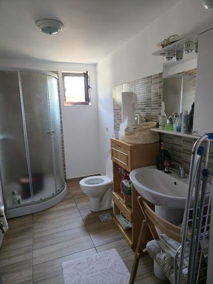 Casa de vanzare complet mobilata si utilata - 4