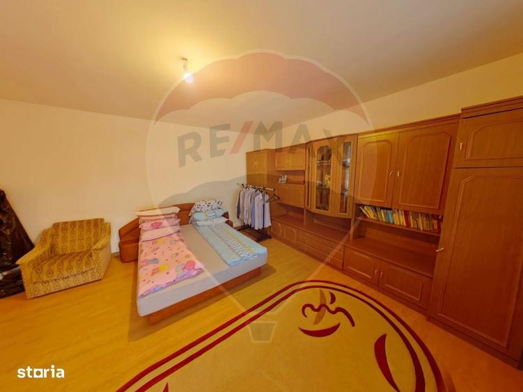 Casa / Vila cu 8 camere de vanzare - 9