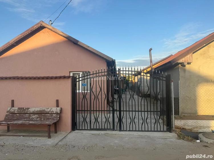 Vand casa comuna poroschia