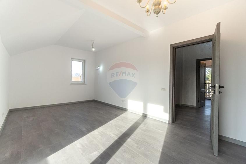 CASE NOI ÎN ARHITECTURĂ ALPINO-MODERNĂ CU ALEE PRIVATA | CRISTIAN - 55