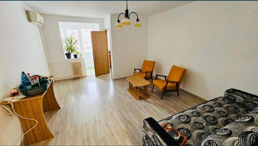 61500 euro-Titan -langa parc Ior- garsoniera bloc mixt - 5