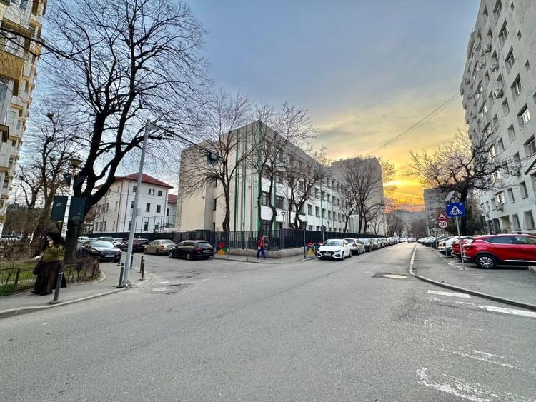 Apartament 3 camere Pantelimon Piata Delfinului - 2