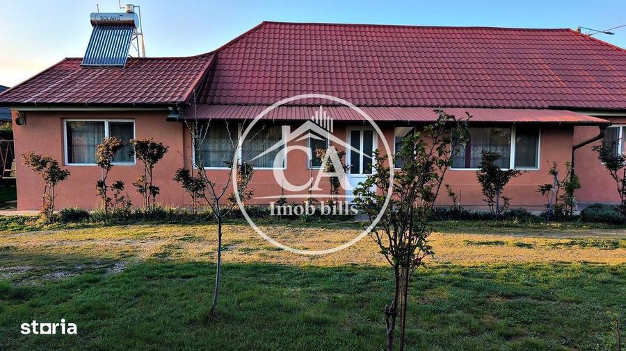 Casa de vanzare cu 5 camere in Cihei, Bihor - 1