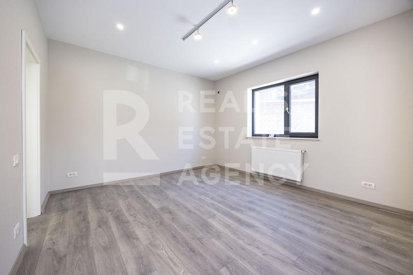 Chirie, casă, 8 camere, zona 1 Mai, București - 30