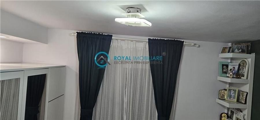 Royal Imobiliare - Vanzare apartament 3 camere zona Baraolt - 11