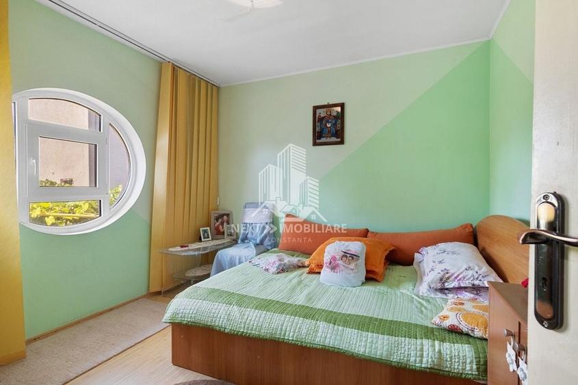 Casa 8 camere Agigea 177mp si teren 332mp - 13