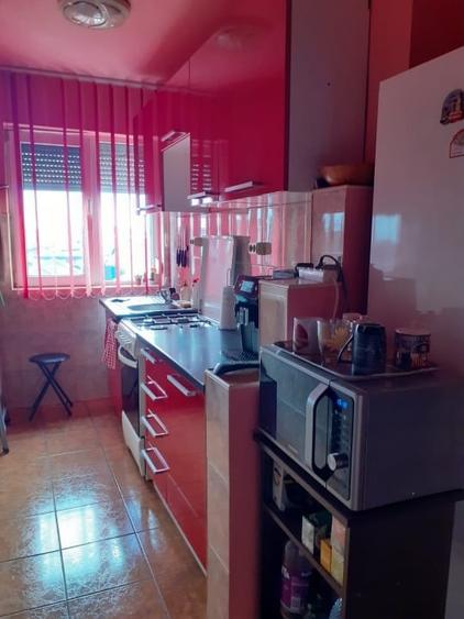 Vând apartament cu 2 camere - 4