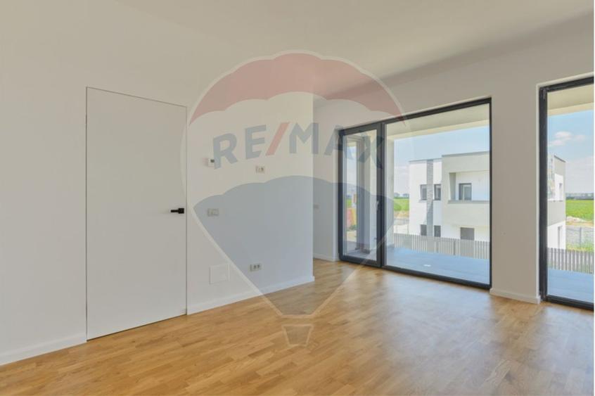 Vile cu teren generos si calitate superioara - predare Februarie 2025 - 4