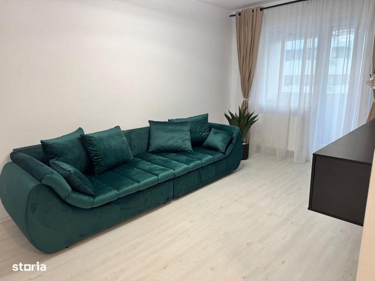 Apartament cu 2 camere decomandat în Roșu
