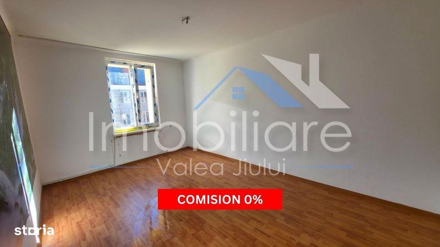 Apartament 2 camere decomandate Uricani, str. 1 Mai - 9
