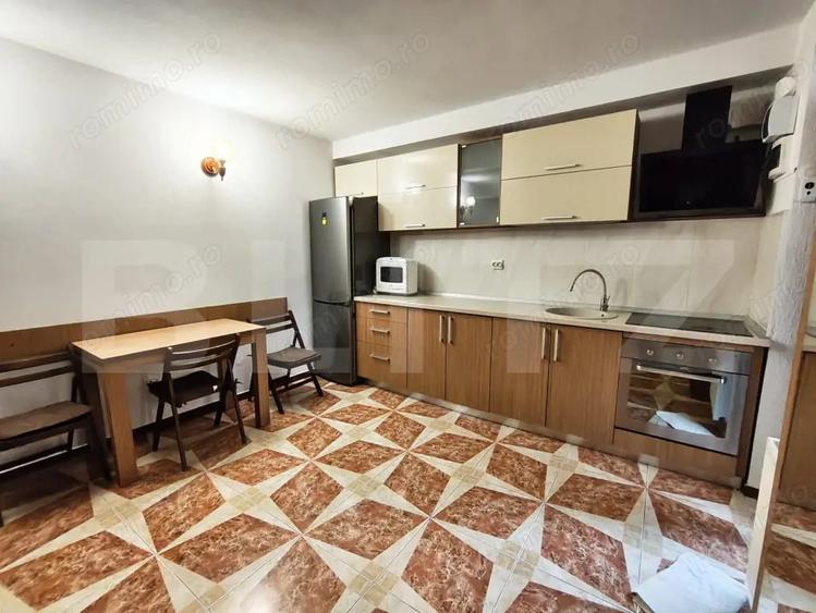 Casa curte comuna , Ultracentral - 8