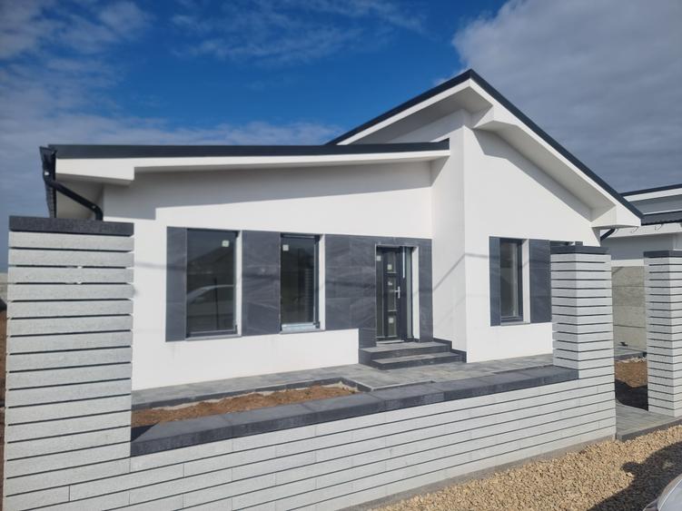 De vânzare casă parter Santandrei  - 1