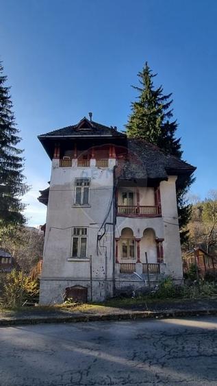 Casă / Vilă interbelica de vanzare +teren,Predeal - 1