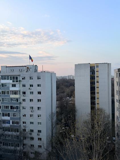 Piața muncii , parc Gheorghe Petracsu - 1
