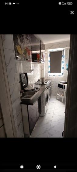 Vand apartament renovat nemobilat - 1