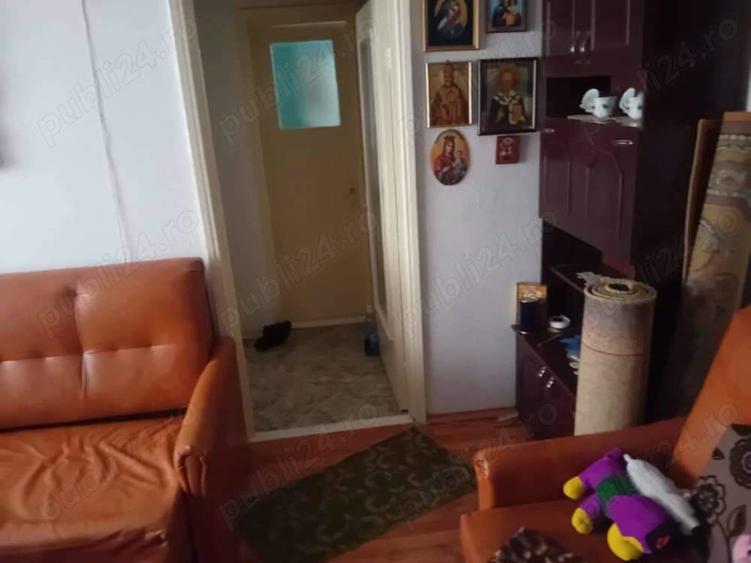 Ap 2 Cam,la cheie,semimobilat,semiutilat,45mp,etaj1,balcon,Centrala termica,termoizolata - 2