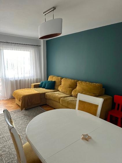 Inchiriez apartament 3 camere | UMF | Decomandat | strada Viilor - 1