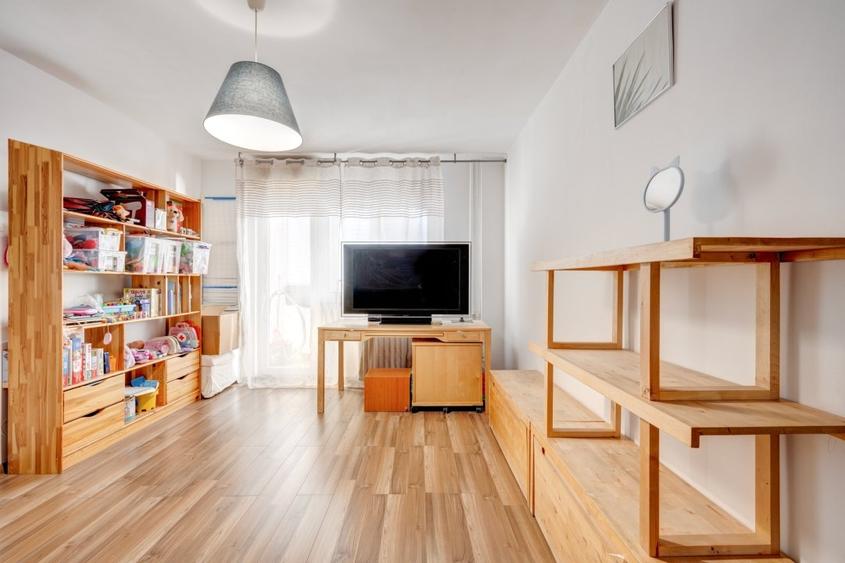 Basarabiei-Diham ,Nicolae Sebe- 2camere- 82 000 Euro  COMISION 0% - 4