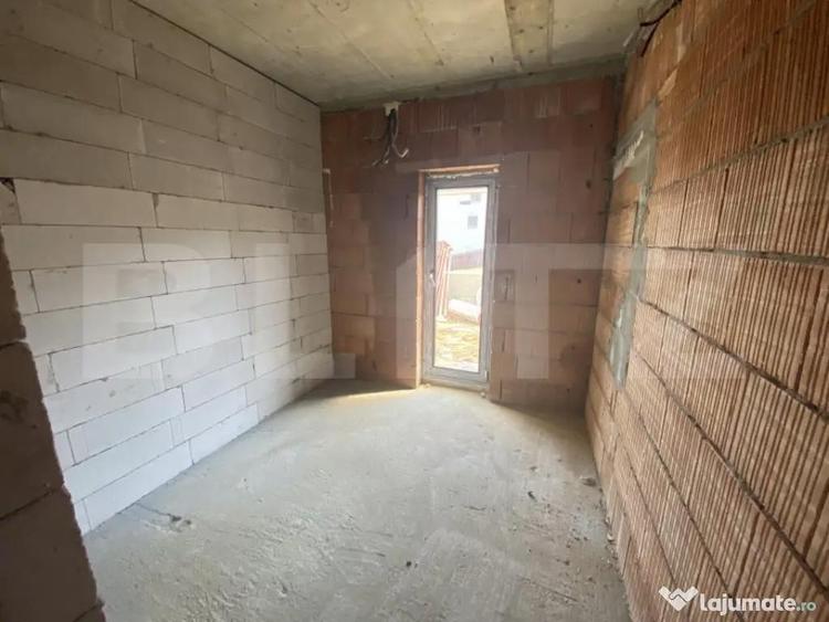 Apartament cu 3 camere, 40 mp, decomandat, zona Porolissum - 2