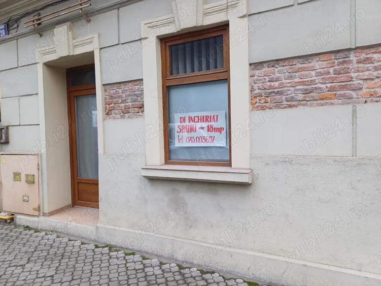 Inchiriez spa?iu ptr birou in centrul istoric Baia Mare - 2