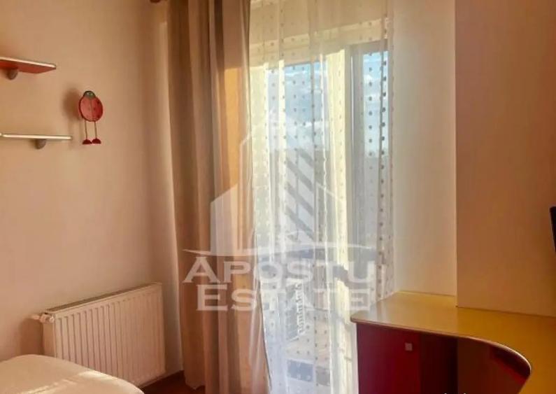 Apartament 4 camere, decomandat,centrala proprie,zona Ara... - 2