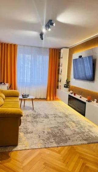 Apartament 3 camere centrala proprie etaj 4 bloc 1983 2 bai Drumul Taberei - 2