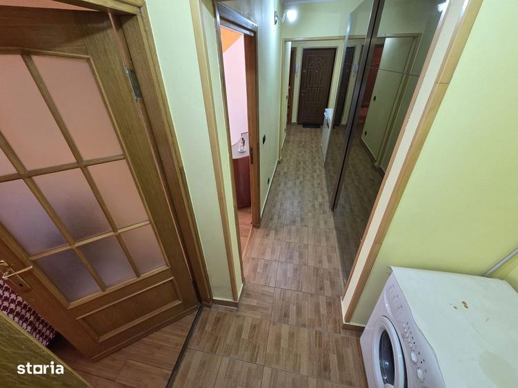 Apartament de INCHIRIAT 3 camere -CARTIER E3 - 1