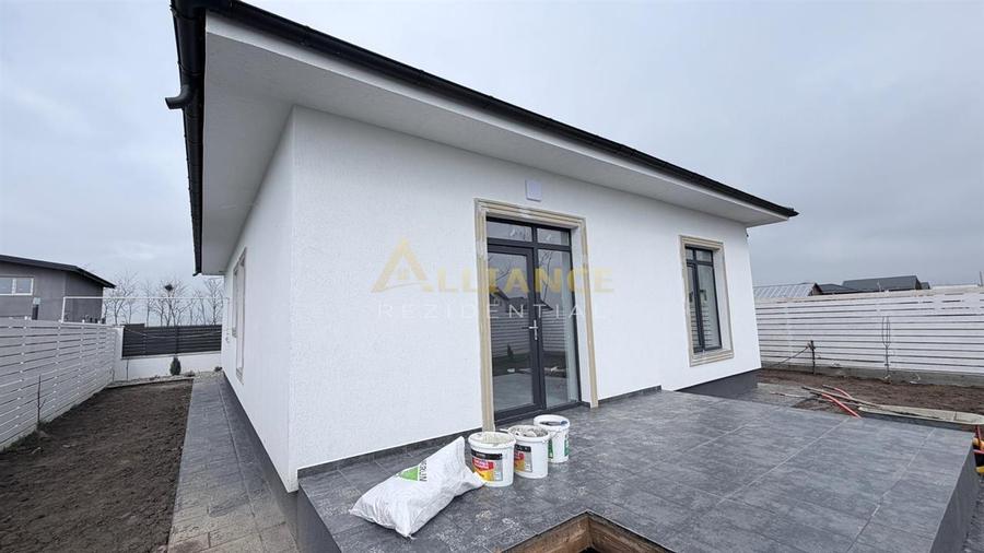 Casa Individuala - 4 camere - 2 bai - 375mp teren - 3