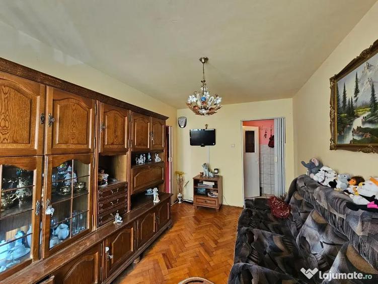 Apartament 2 camere,etaj 2 zona Dacia - 4