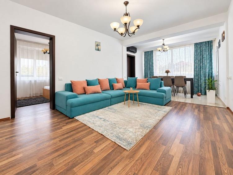 Apartament cu 3 camere decomandat, mobilat în Lipovei