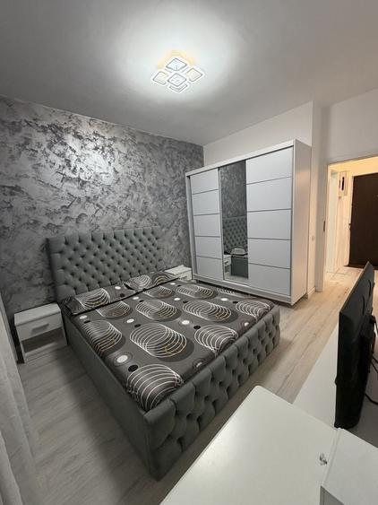 Casă cu 2 camere decomandat în Central