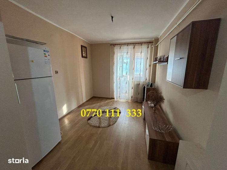 Apartament cu 2 camere semidecomandat în Obor