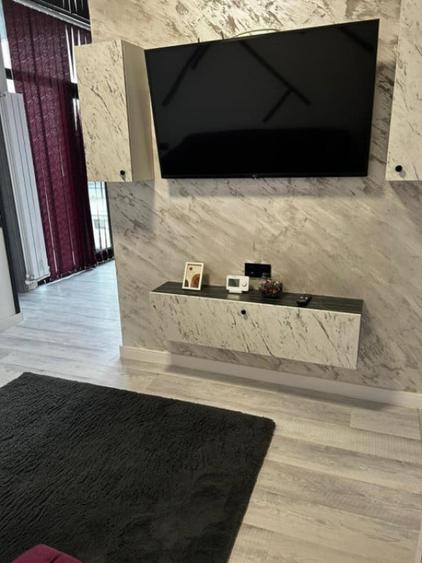 Apartament cu 3 camere decomandat în Tomis Nord