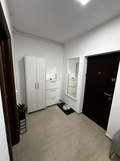 Garsonieră decomandată, mobilată în Fundeni