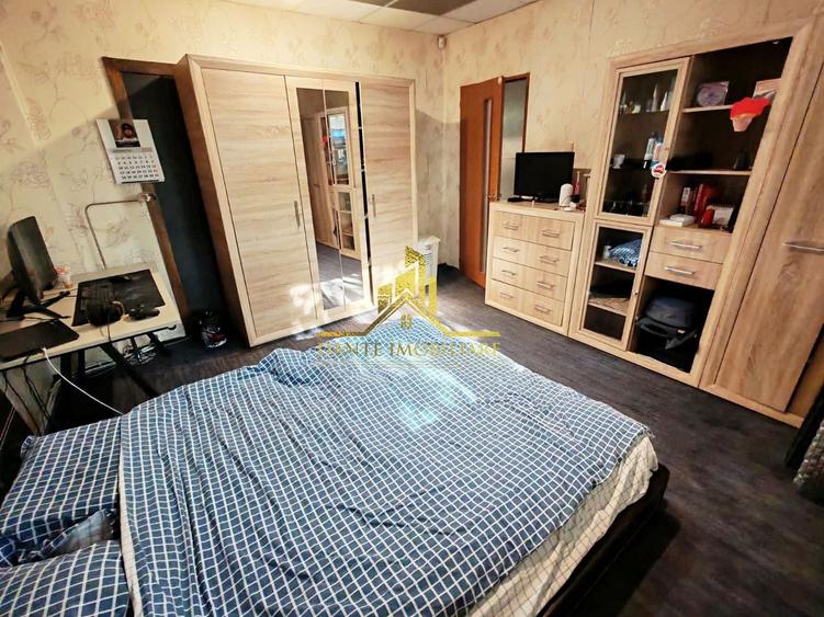 Apartament cu 3 camere semidecomandat, mobilat în Între Lacuri