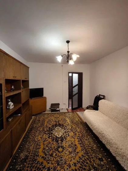 Apartament cu 2 camere decomandat, mobilat în Tătărași