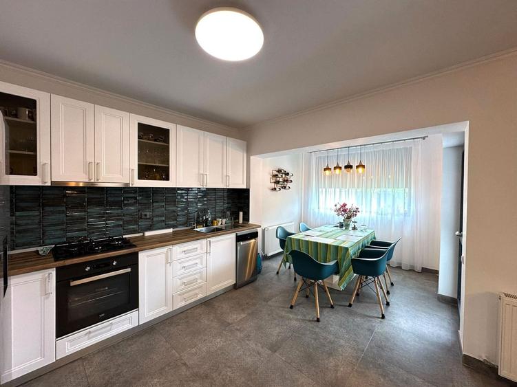 Casă individuală cu 5 camere cu Teren 209 Mp în Corbeanca