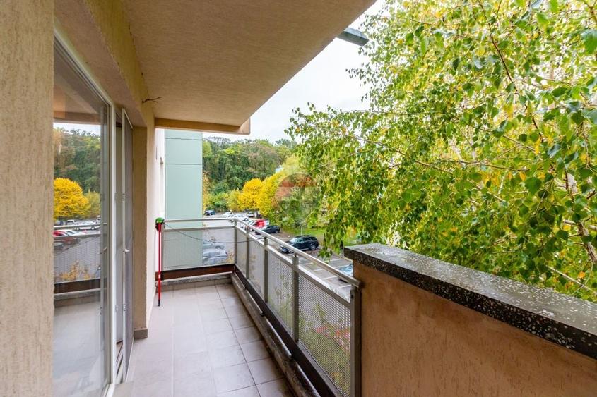 Apartament cu 2 camere semidecomandat, mobilat în Nord